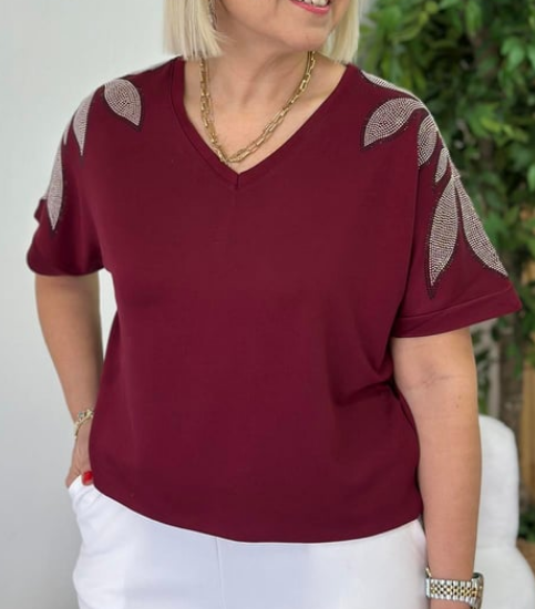 V Neck Leaf Pattern Stone Printed T-Shirt