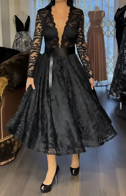 Elegant Black V-Neck Lace Dress
