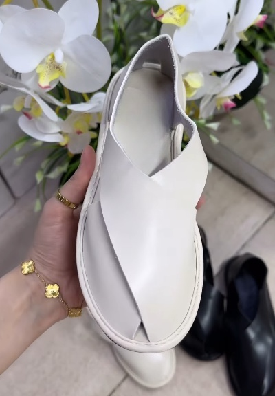 Comfortable Soft Leather Sandals