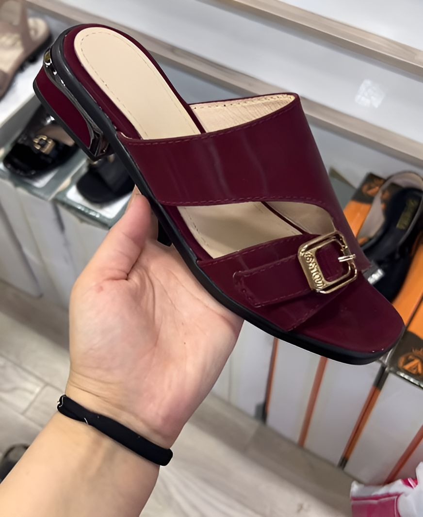 Elegant Leather Sandals