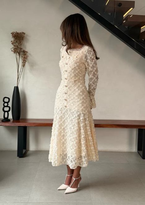 Elegant 3D Petal Trumpet Long Sleeve Dress