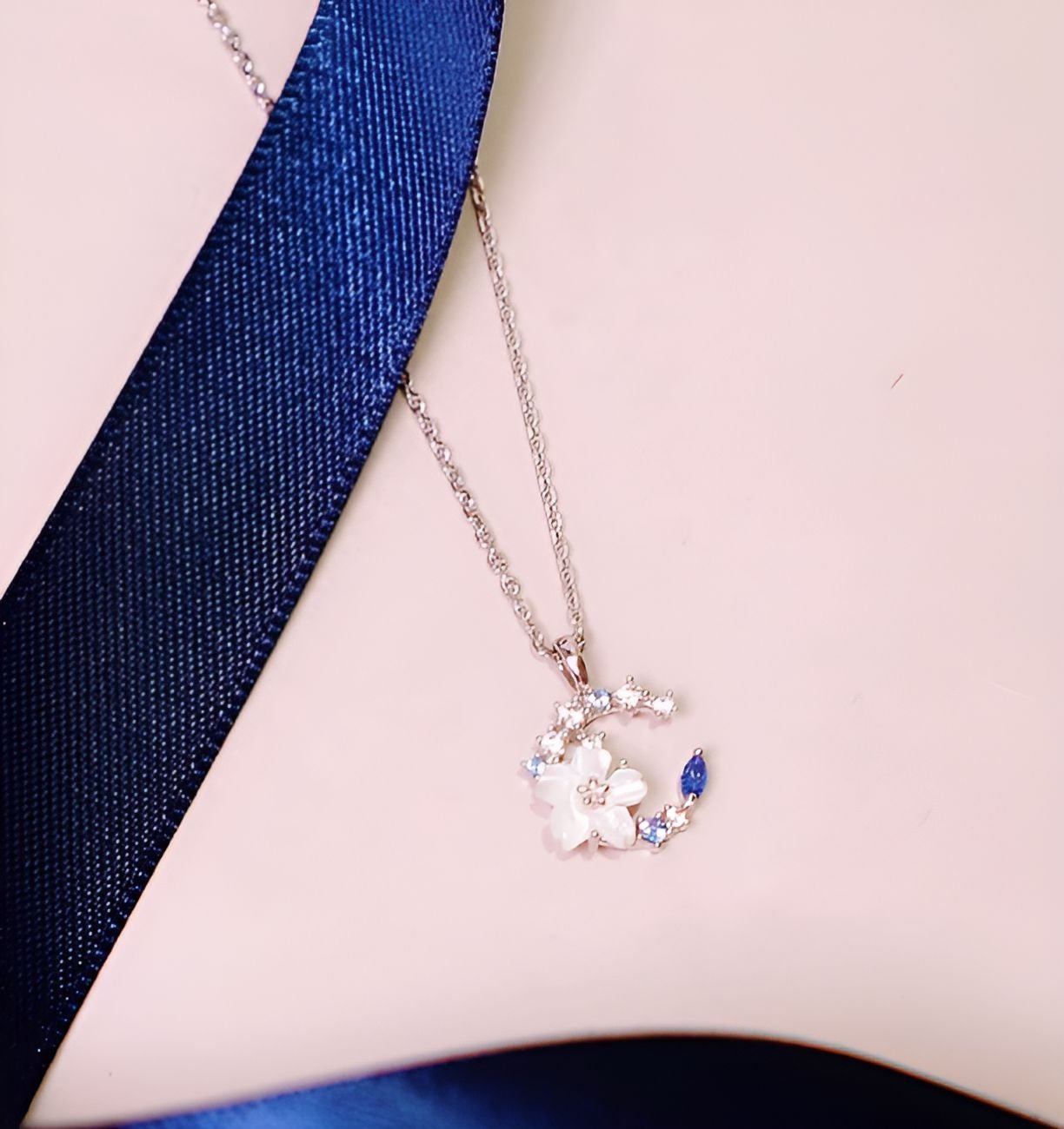 Handmade Flower Delicate Necklace