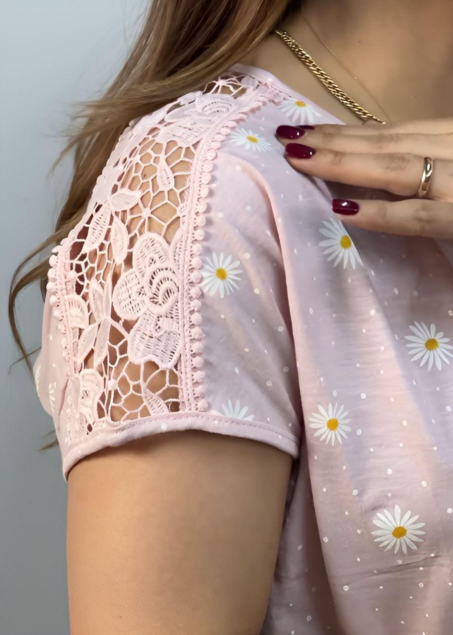 Pink Daisy Lace Short Sleeve Top