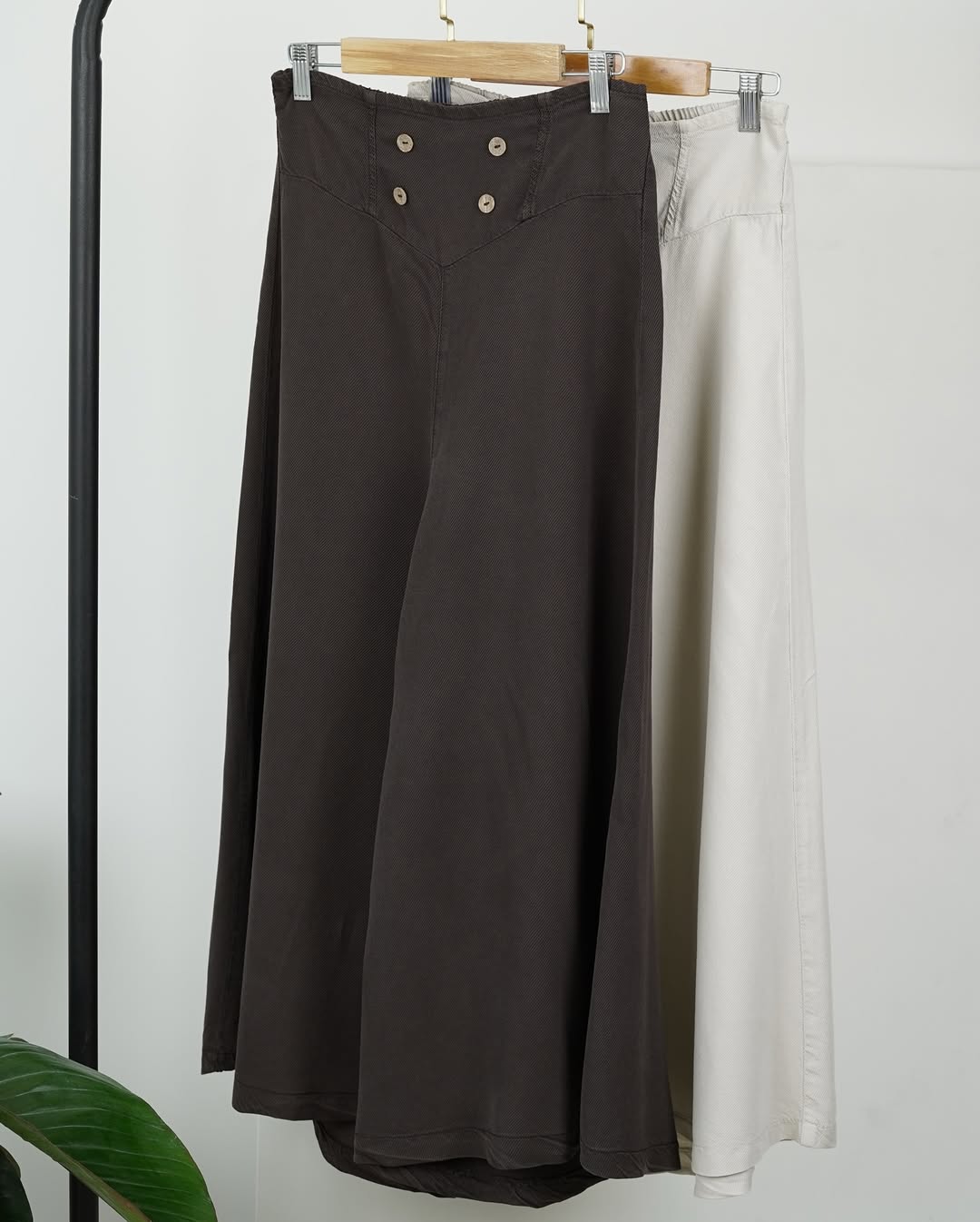 Wide-Leg High-Waisted Loose Pants