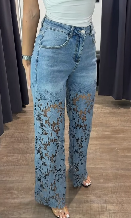 Flower Cutout Jeans