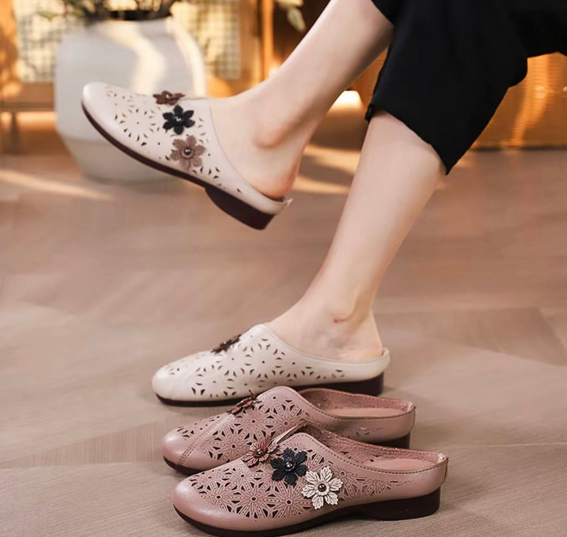 Soft Leather Comfortable Flower Sandals
