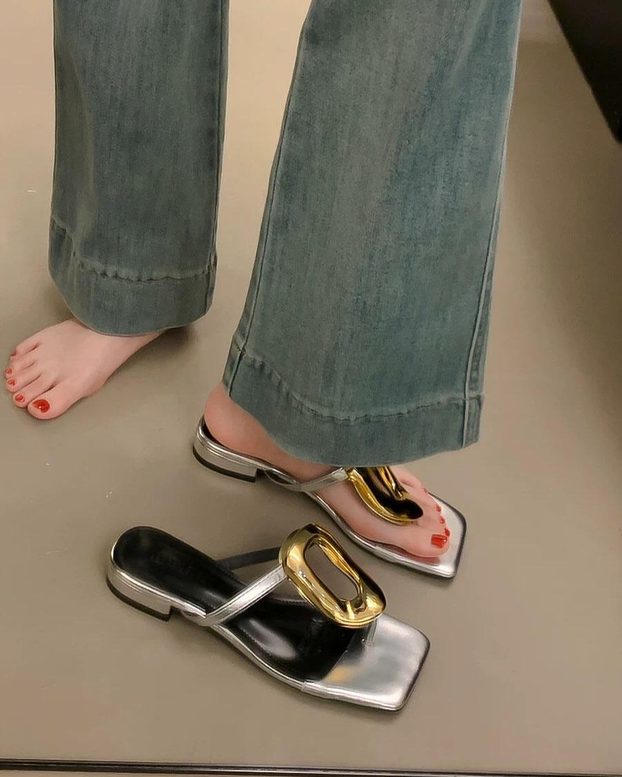 Retro Elegant Flip-Flops