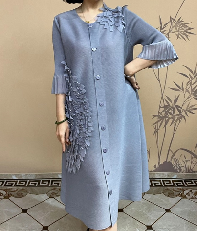 3D Flower Pleated Dress