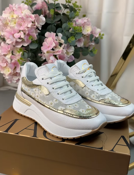 Daisy Platform Comfort Sneakers