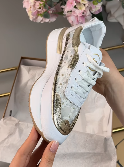 Daisy Platform Comfort Sneakers
