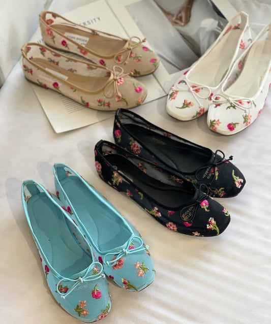 Hand-embroidered Mesh Women Shoes
