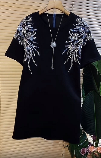 Plus Size Sequin T-shirt