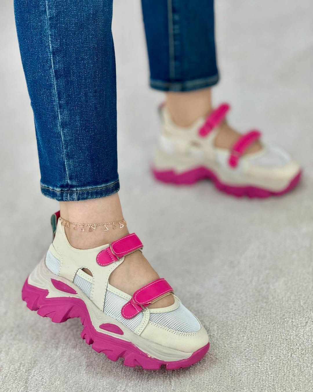 Thick-Soled Velcro Beathable Women Shoes