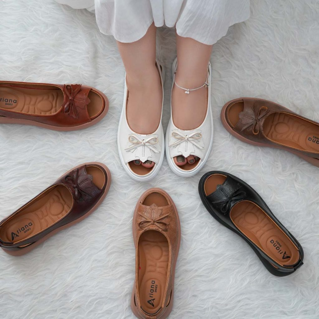 Bow Leather Sandals