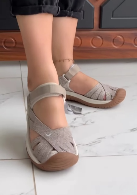 Sports Non-Slip Velcro Sandals
