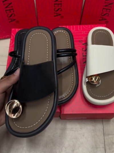 Soft Leather Casual Sandals