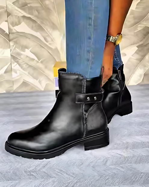 Black Zipper Women's Leather Ankle Boots