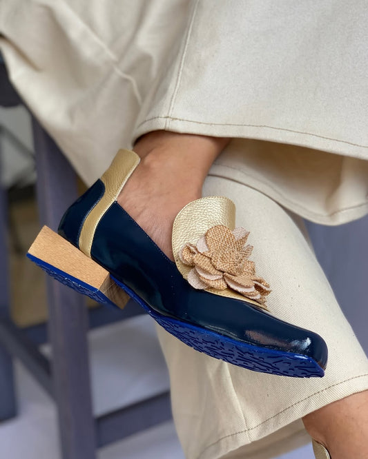 Women's Sculpted Flower Accent Shoes