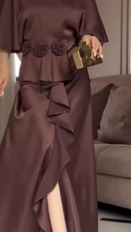 Silky 3D Flower Skirt Suit