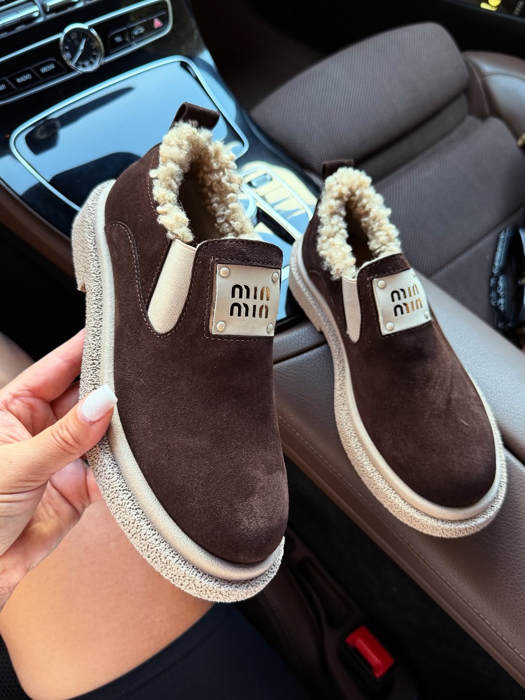 Women's comfortable fleece slip-on shoes