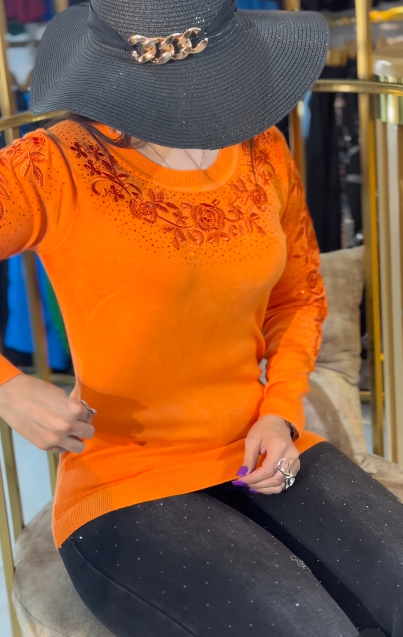 Women's Flower Embroidery Rhinestone Sweater