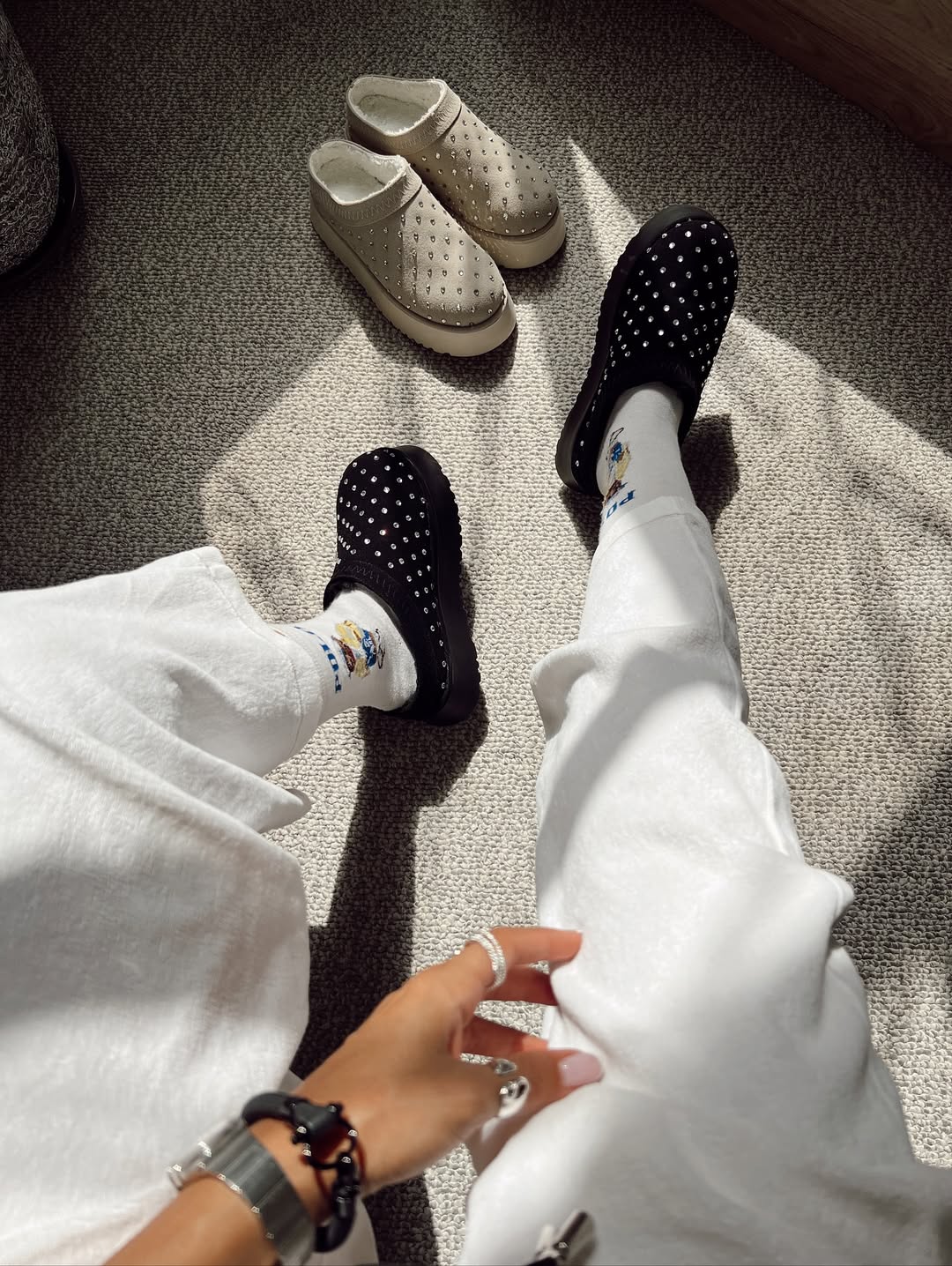 Rhinestone comfortable fleece slip-on women shoes