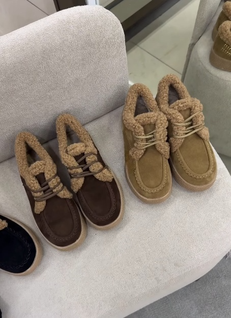 Women's Fleece-Lined Slip-On Shoes