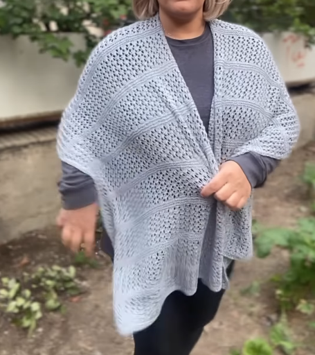 Women's hand-knitted shawl