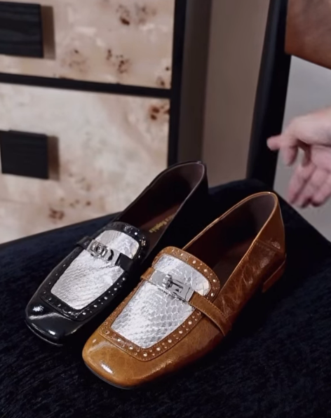 Women's soft leather flats