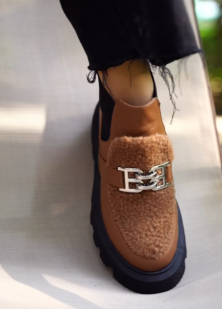 Women's warm slip-on loafers