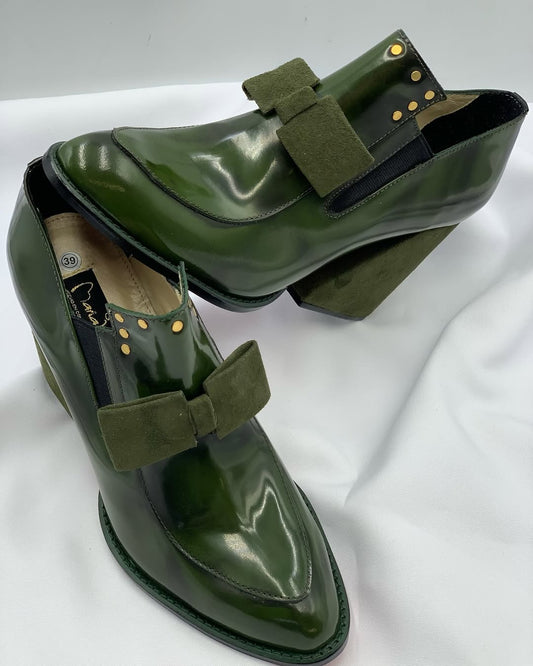 Women's bow leather high heels