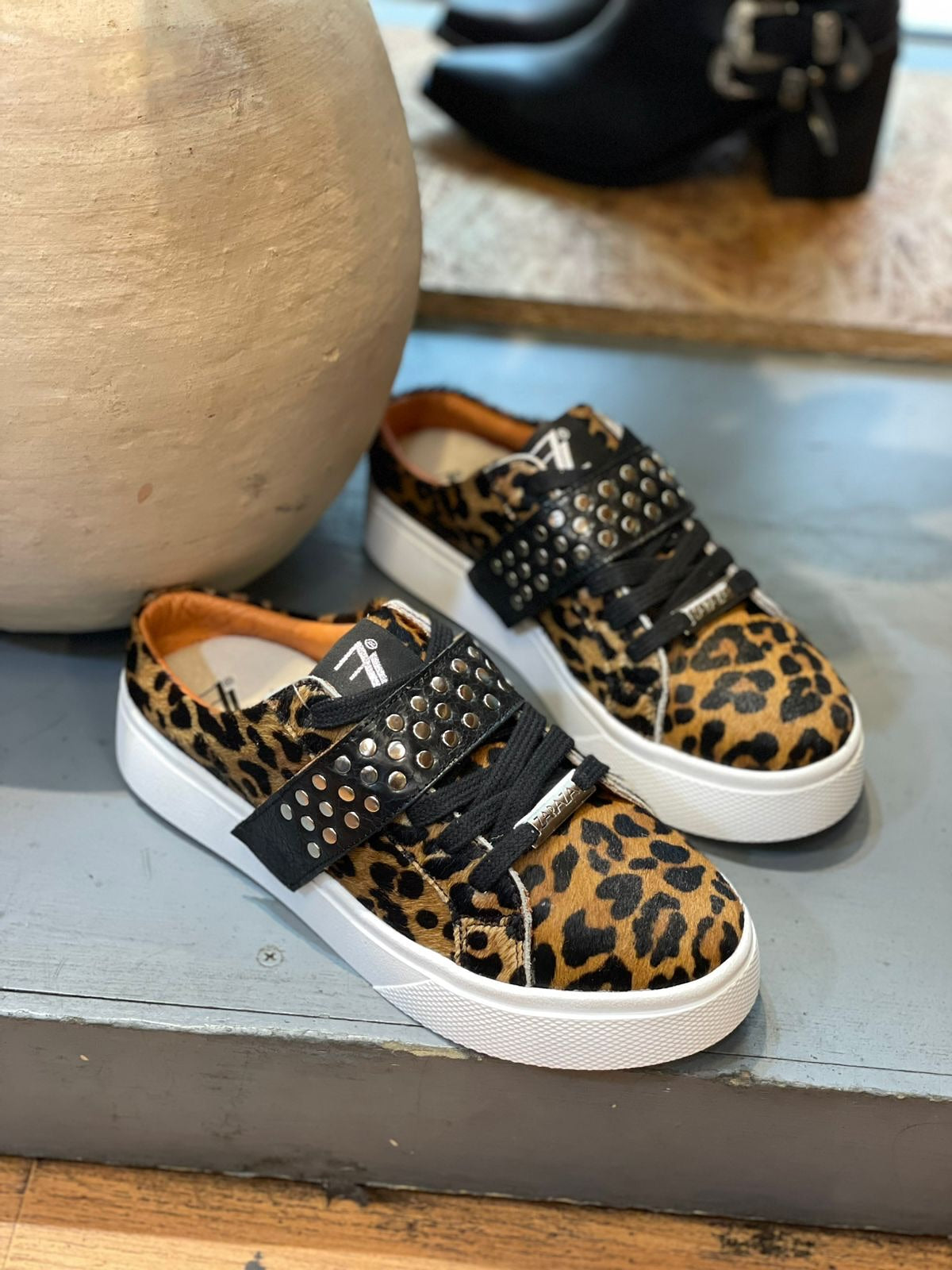 Women Leopard print casual slip-on shoes