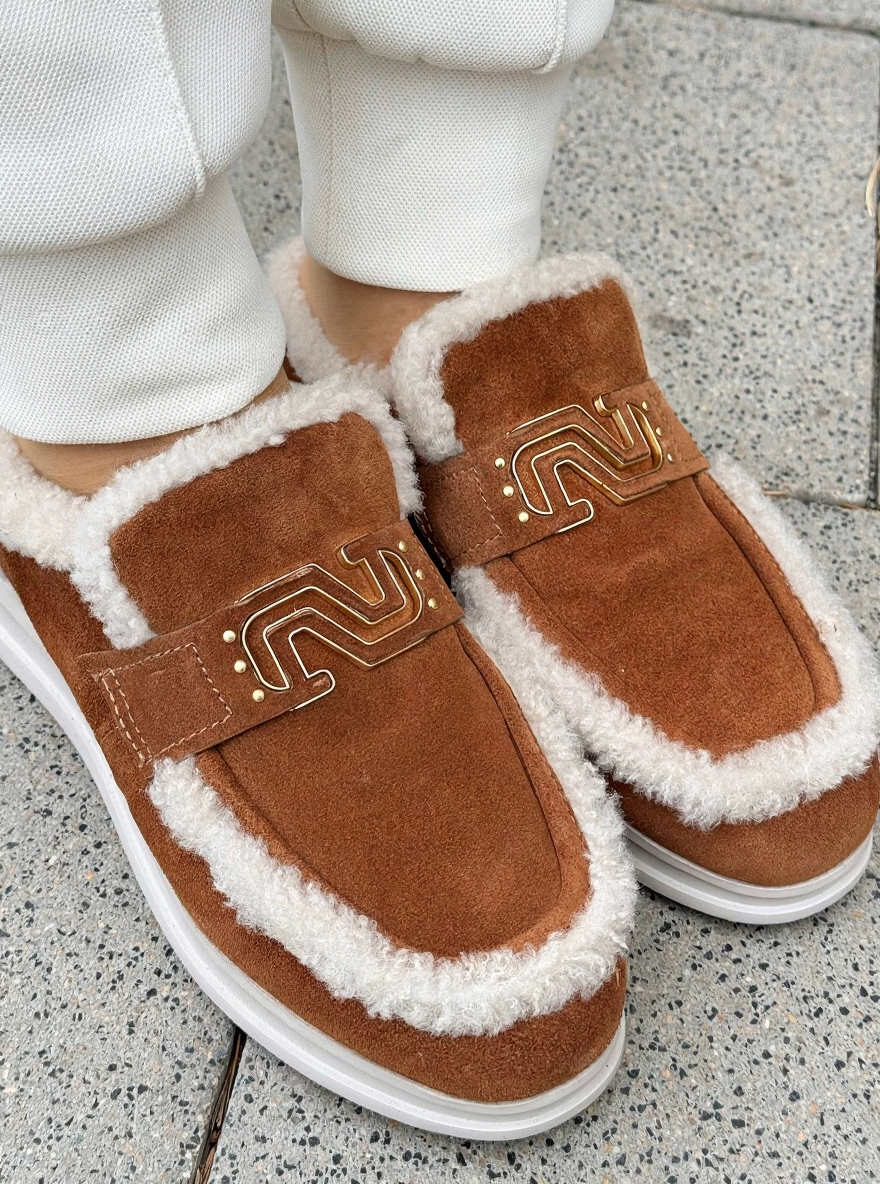 Women's Fleece-Lined Slip-On Shoes