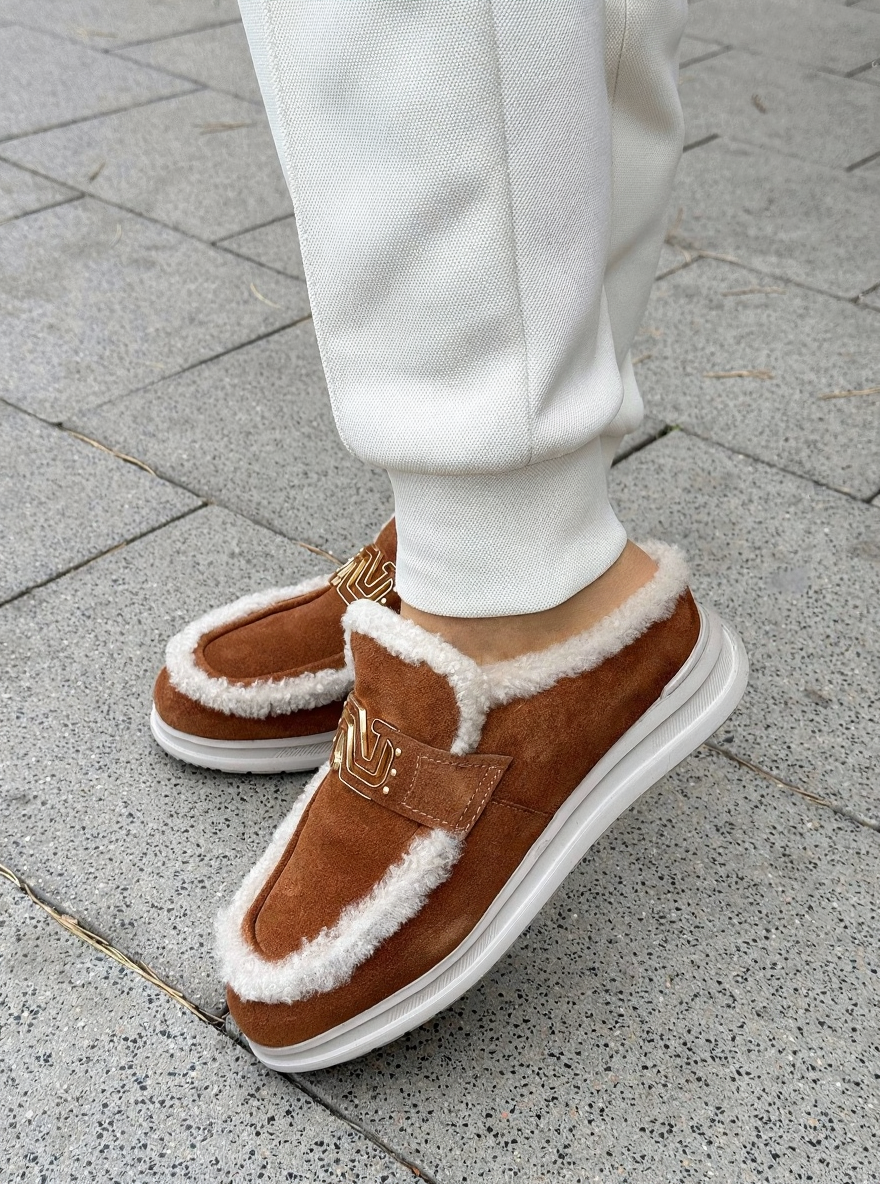 Women's Fleece-Lined Slip-On Shoes