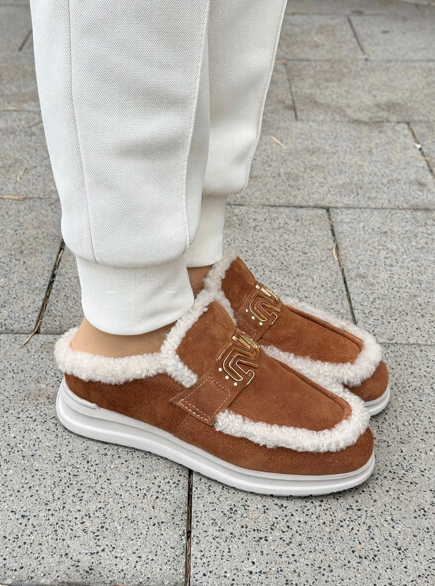 Women's Fleece-Lined Slip-On Shoes