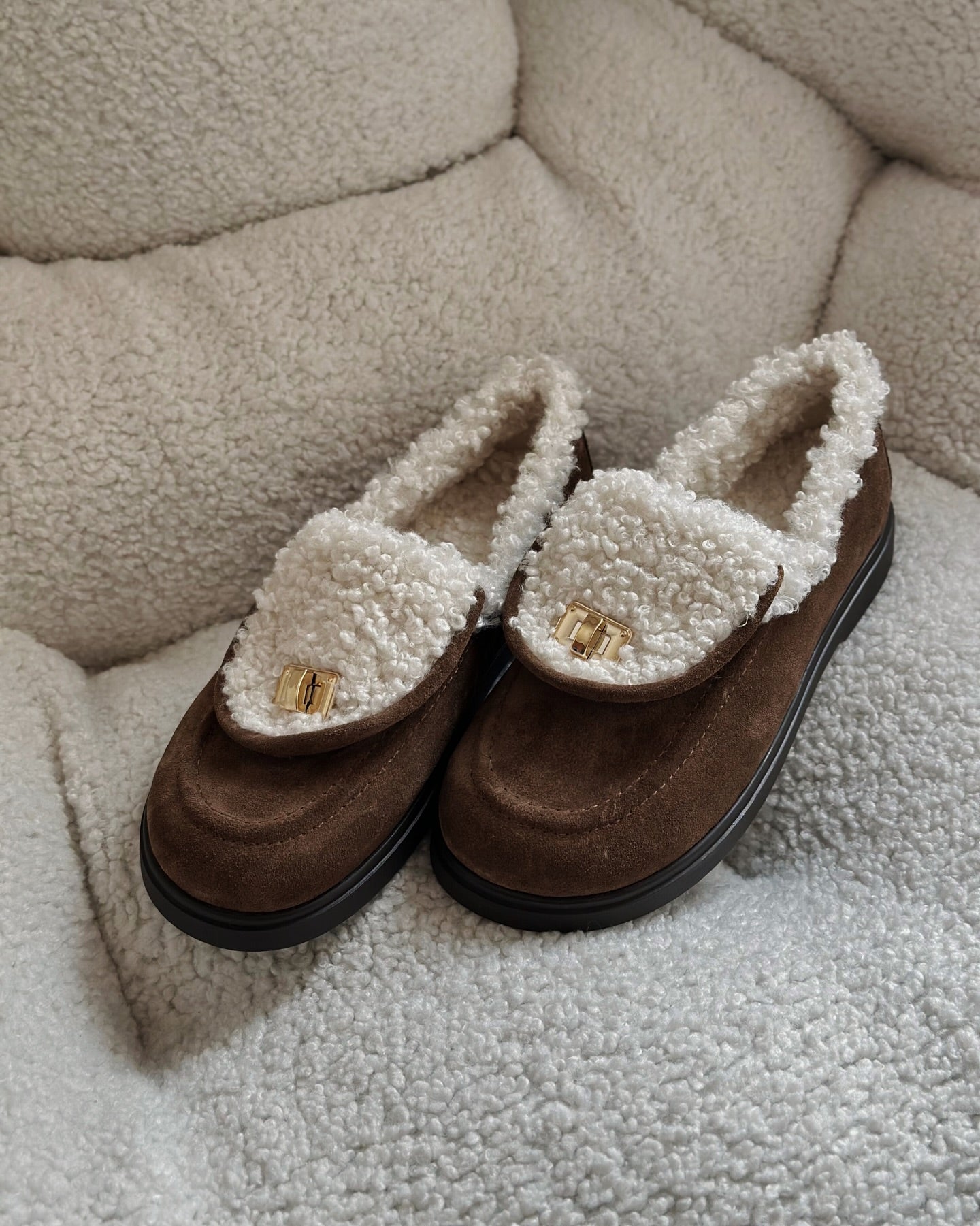 Suede plush warm and comfortable slip-on shoes