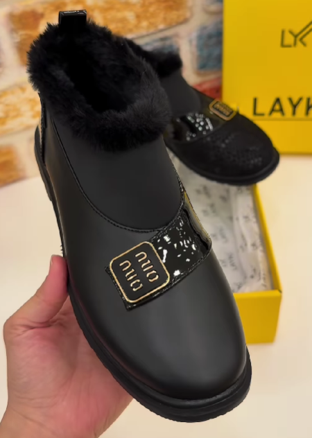 Women's Leather Ankle Boots with Plush Lining