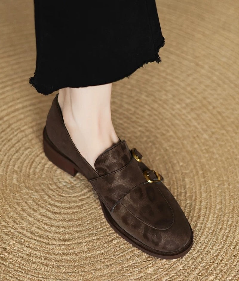 Retro leopard print slip-on loafers