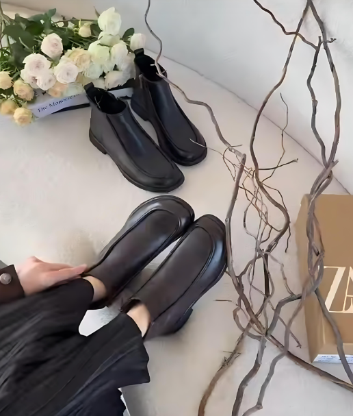 Soft Leather Fleece-Lined Zipper Ankle Boots