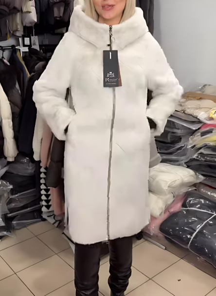 Women's warm and comfortable hooded coat