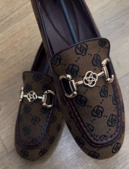 Brown floral print slip-on loafers