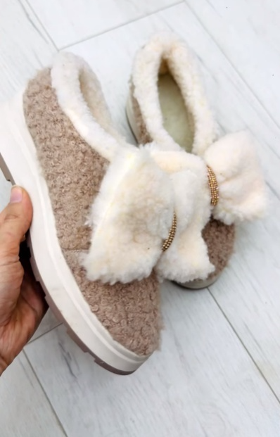 Bowknot plush slip-on shoes for women