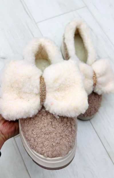 Bowknot plush slip-on shoes for women