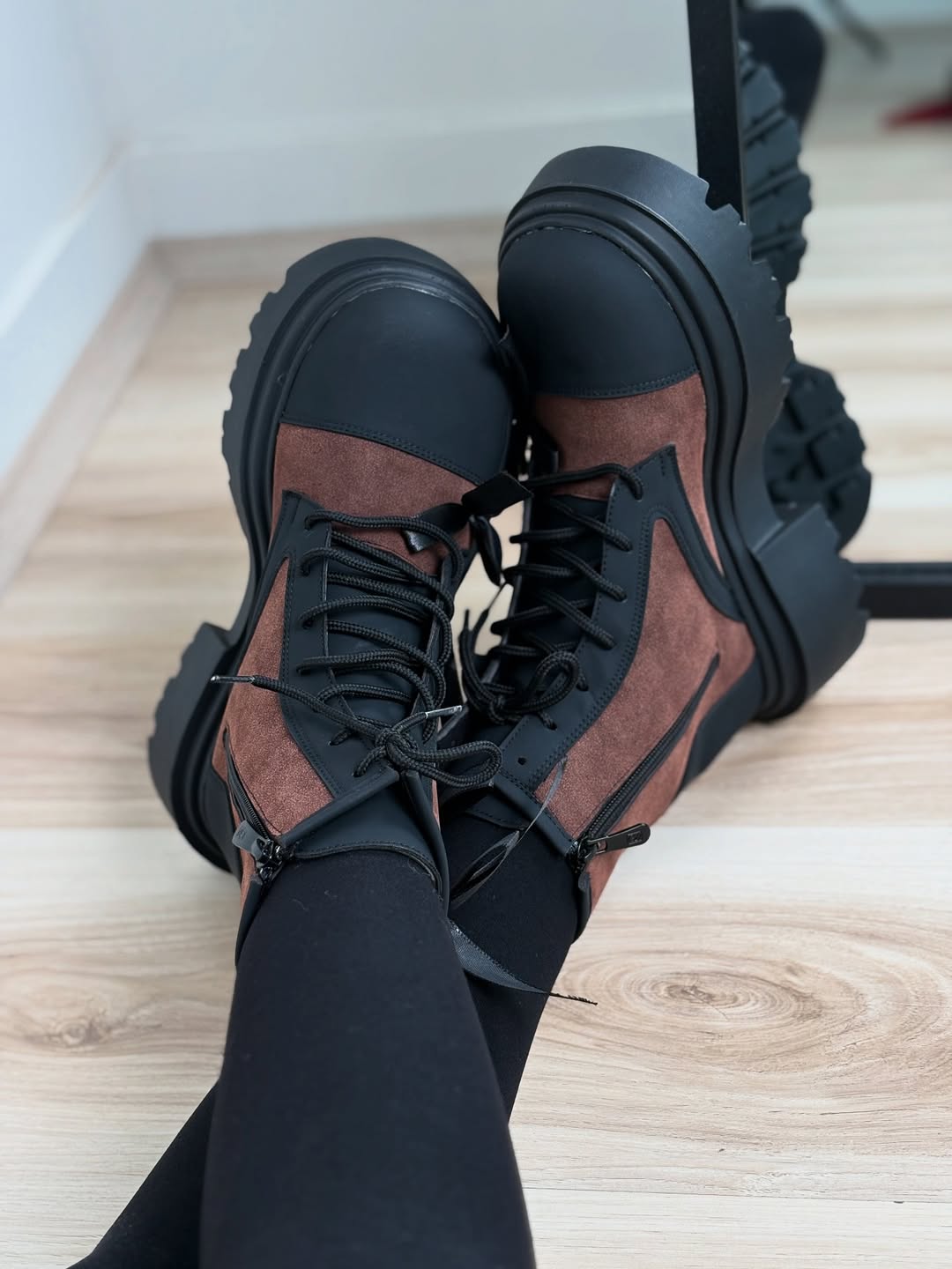 Bow-tie Women's Martin Boots