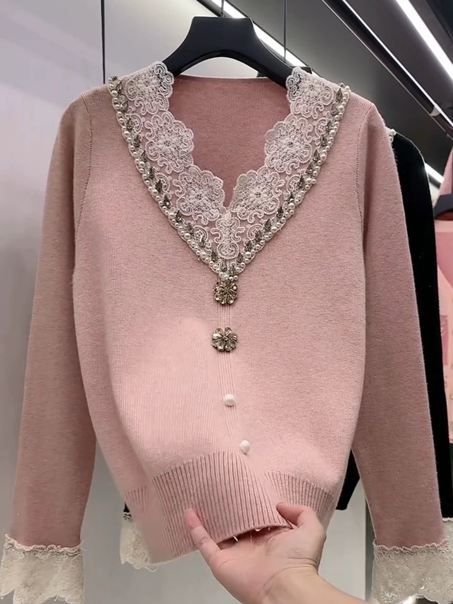 Elegant V-neck lace beaded knit long-sleeved top