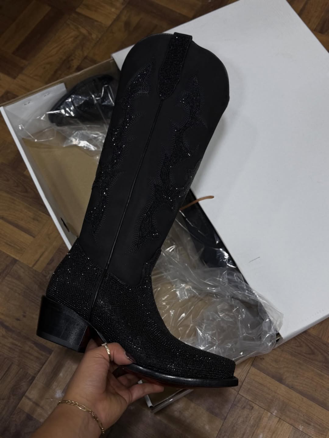 Women's sparkling rhinestone boots