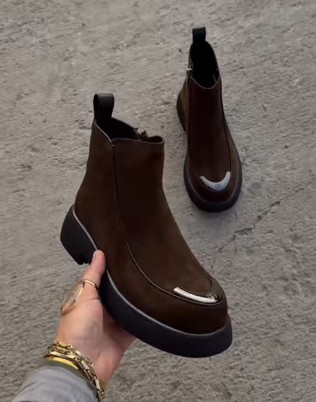Women's suede zip-up ankle boots