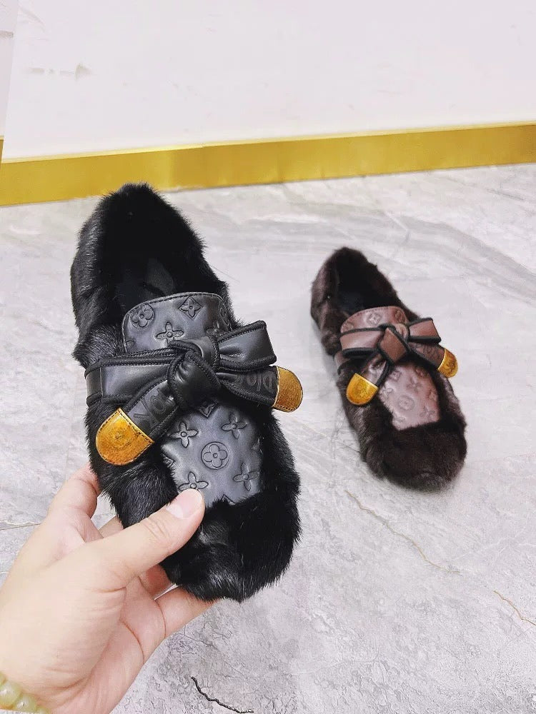 Women's comfortable and warm furry shoes