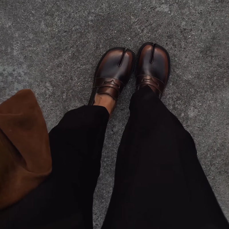 Women's split-toe comfortable leather shoes