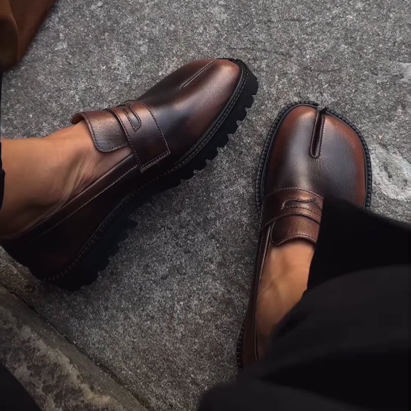 Women's split-toe comfortable leather shoes